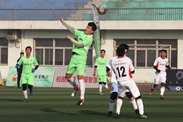 CBA季前赛：天津逆转广州，沙克尔福德表现出色